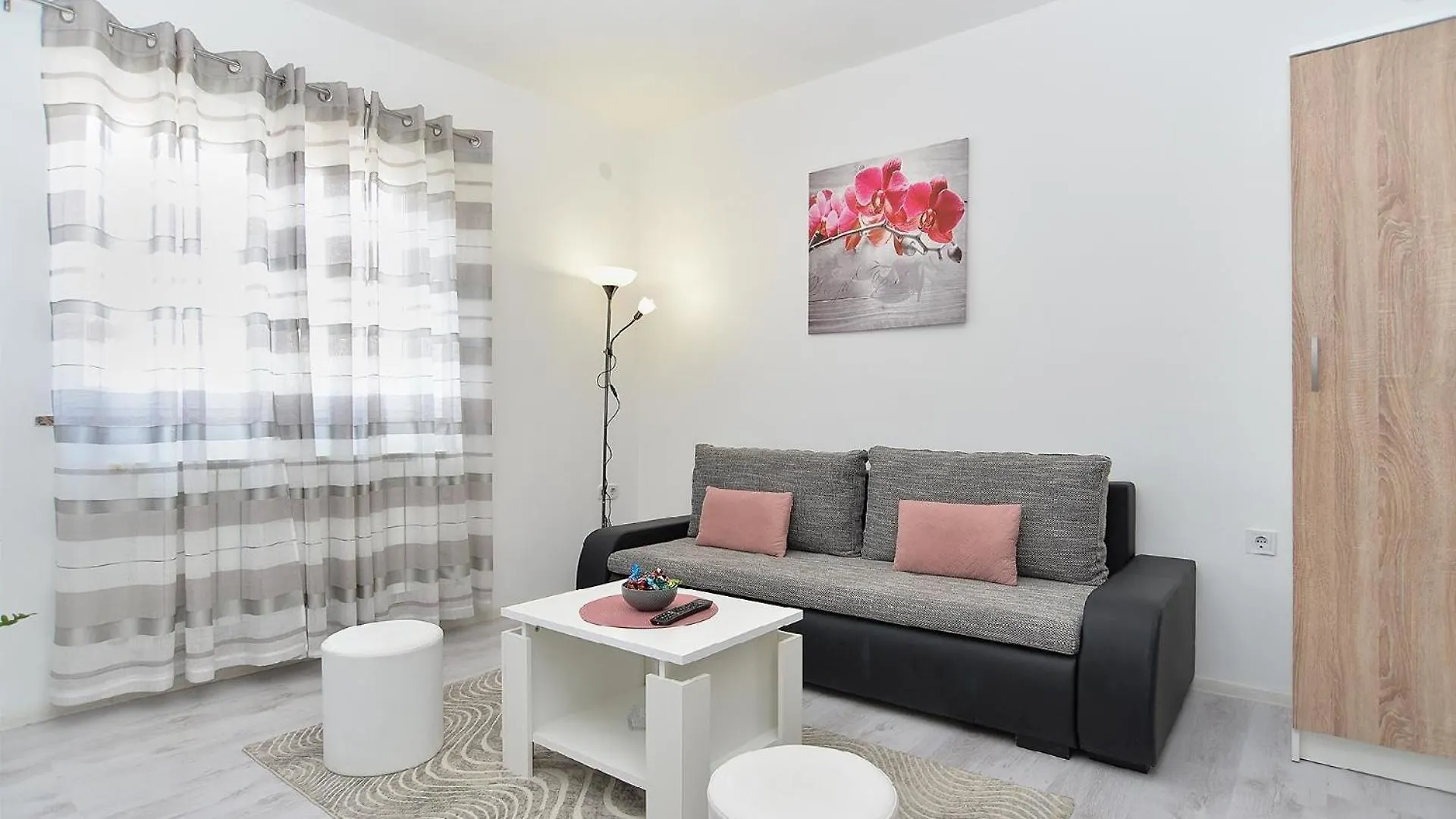 Apartment Ferienwohnung Fuer 2 Personen Ca 65 Qm In Cervar-Porat, Istrien Istrische Riviera Porec